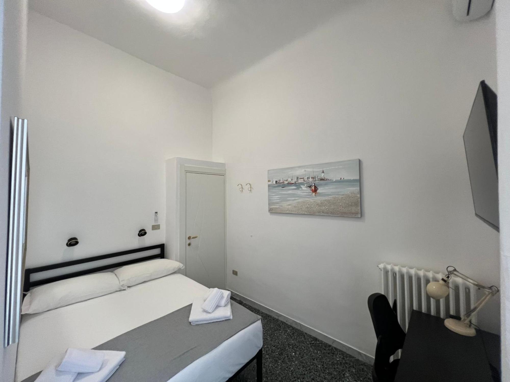 Bari Centro Harmony House Hotel Bagian luar foto